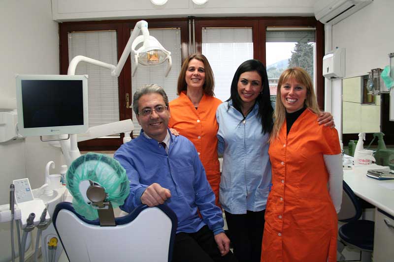 foto staff studio dentistico